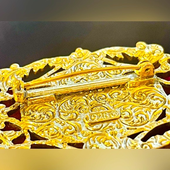 1928 Gold and Black Rectangle Brooch - Picture 9 of 12